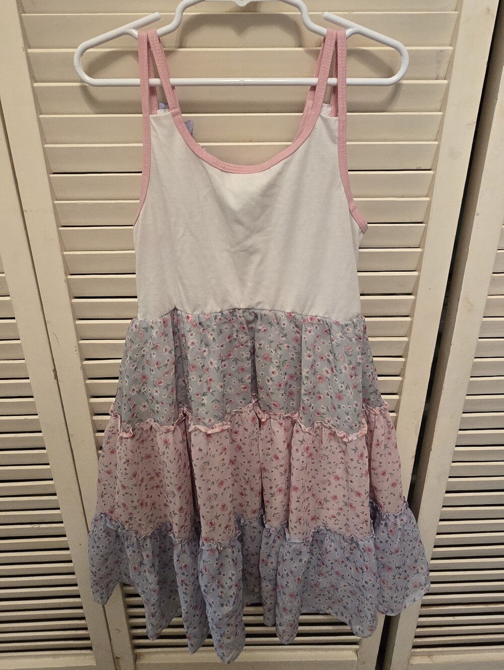 Girls Frilly Layered Dress - Picture 5 of 5